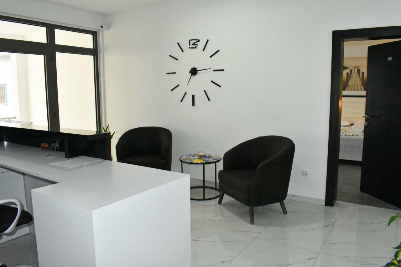 Flo Apartments Ulcinj Eksteriør bilde